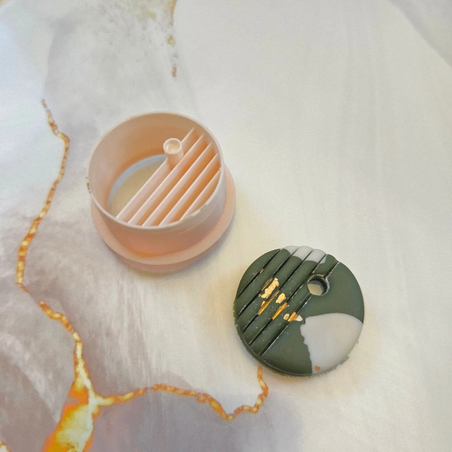 Emporte-pièce Cercle Graphique à Rayures – 25 à 35 mm Joli'Clay
