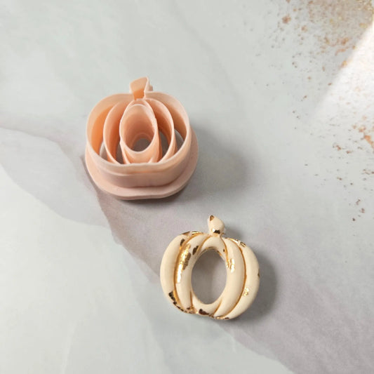 Emporte-pièce Citrouille Ajourée centre découpé ovale – 20 à 45 mm Joli'Clay