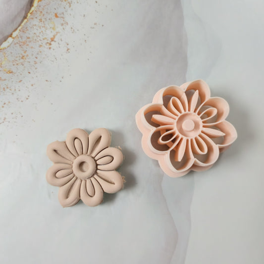 Emporte-pièce fleur à 8 pétales détaillés 25 à 40mm pour bijoux en pâte polymère et argile