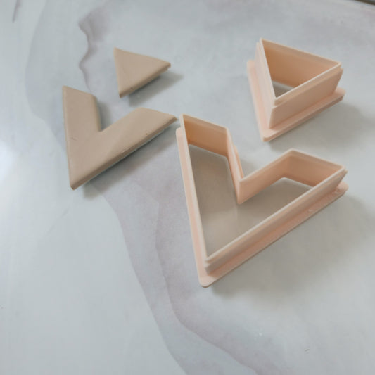 Emporte-pièce géométrique triangle 2 pièces 30 à 45 mm