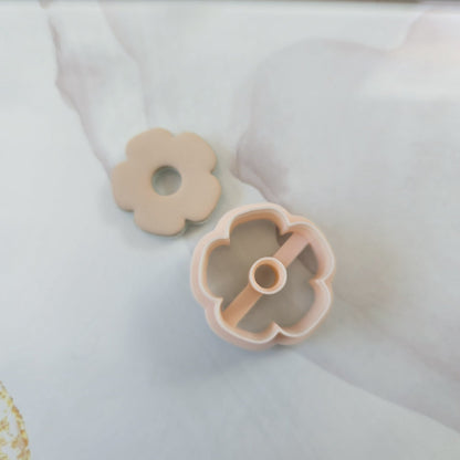 Emporte-pièce fleur 5 pétales centre rond découpé 20 à 45mm Joli'Clay