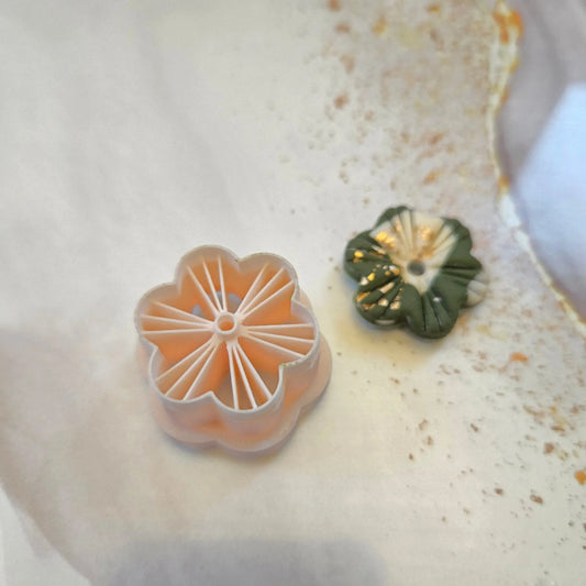 Emporte-pièce fleur rayonnante – 25 à 35 mm Joli'Clay
